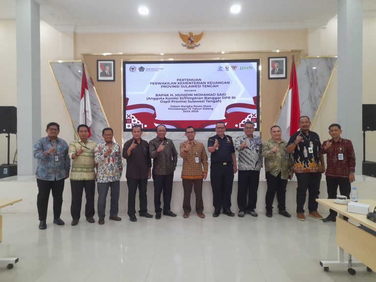 Prof. Ahlis Tekankan Akuntabilitas Dana Desa dan Sinergi Fiskal Daerah