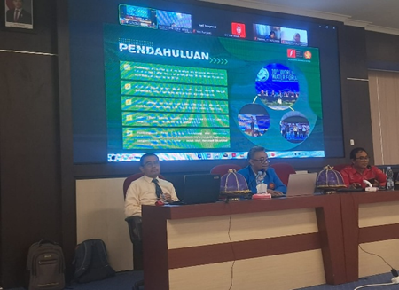 Prof. Andi Rusdin  pada Bedah Buku “Embung Laboratorium Alam Edukatif” di Fakultas Teknik Untad
