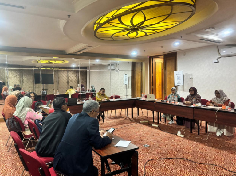 Prof. Ijirana Wakili UNTAD dalam Finalisasi Desain Monev Pelatihan Teknis Non Gelar